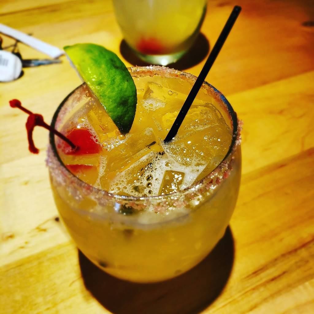 The Hook Seafood & Oyster House | restaurant | 3301 N Main St, Anderson, SC 29621, USA | 8642221431 OR +1 864-222-1431