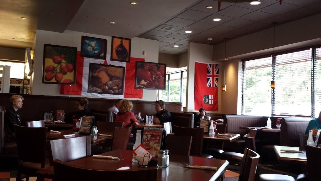 Swiss Chalet | restaurant | 101 Queensway East, Simcoe, ON N3Y 4M5, Canada | 5194282878 OR +1 519-428-2878