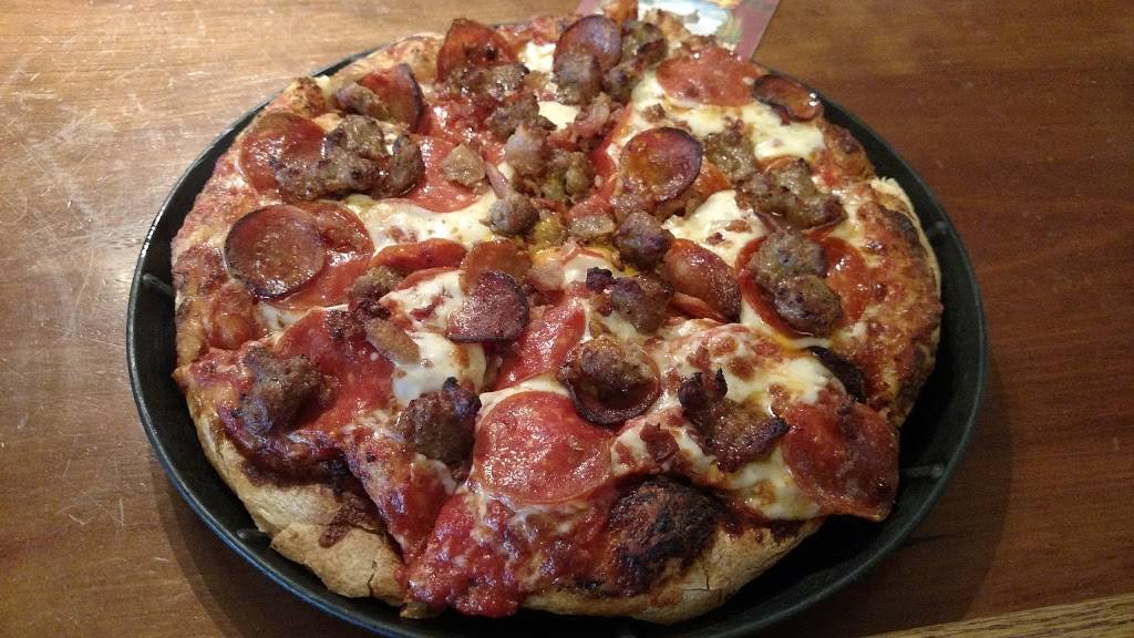 Old Town Pizza | restaurant | 436 Lincoln Blvd #202, Lincoln, CA 95648, USA | 9166457677 OR +1 916-645-7677