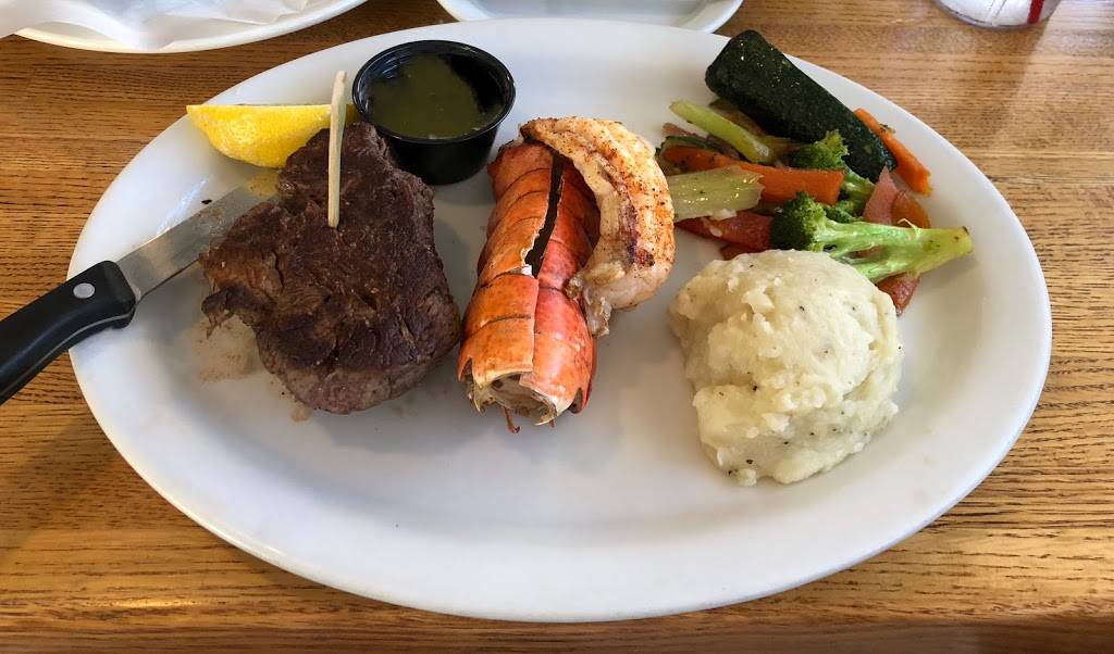 Boatyard Pub | restaurant | 1593 Spinnaker Dr, Ventura, CA 93001, USA | 8058500202 OR +1 805-850-0202