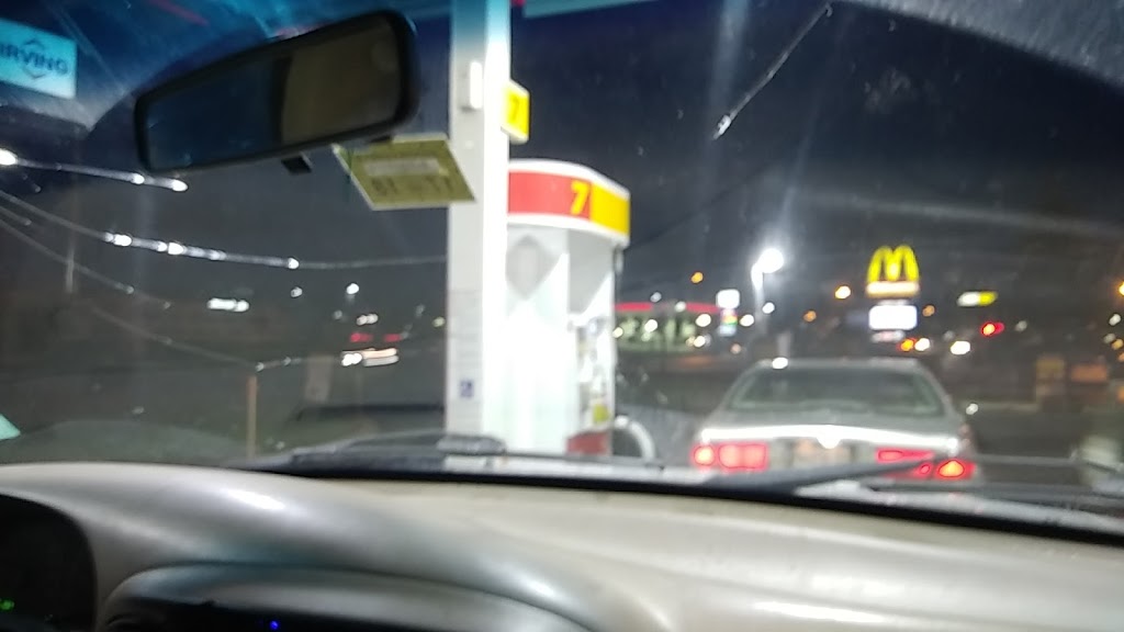 Shell | restaurant | 3 Moosehead Trail, Newport, ME 04953, USA | 2073685353 OR +1 207-368-5353