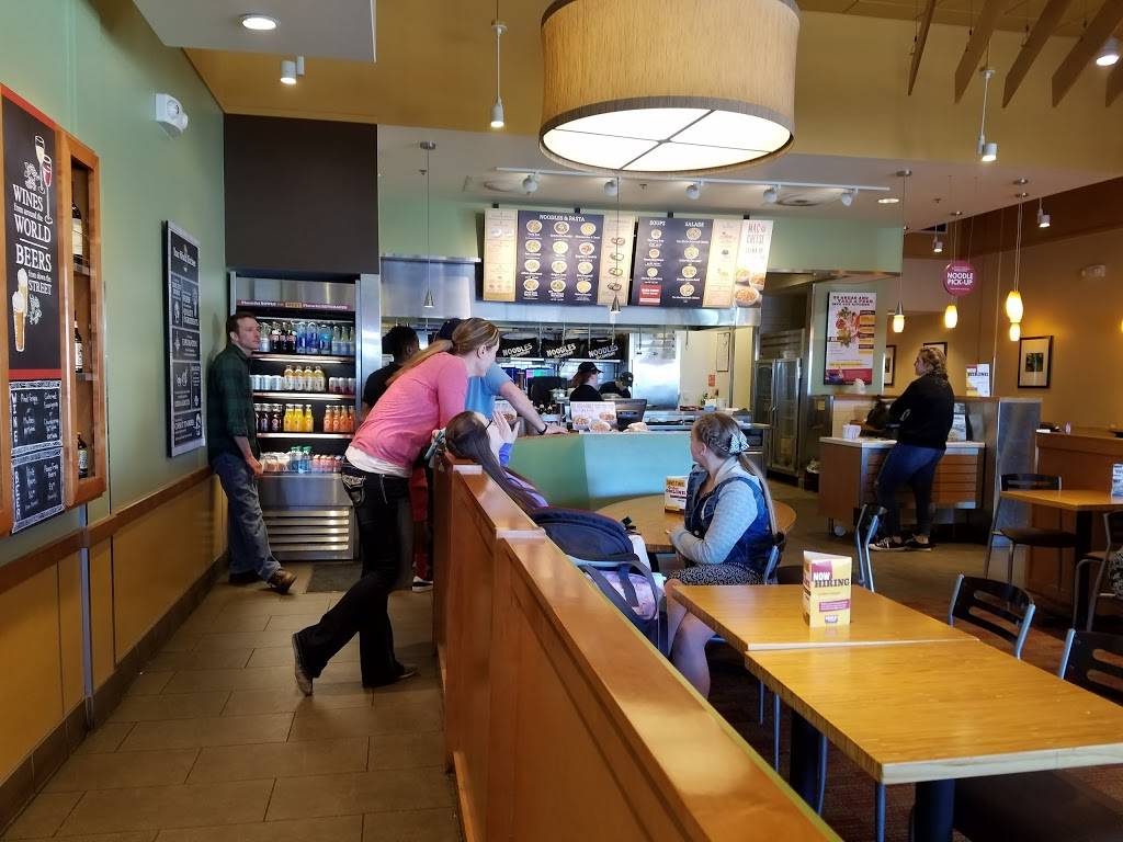 Noodles and Company | restaurant | 5840 Douglas Ave, Des Moines, IA 50310, USA | 5152784294 OR +1 515-278-4294