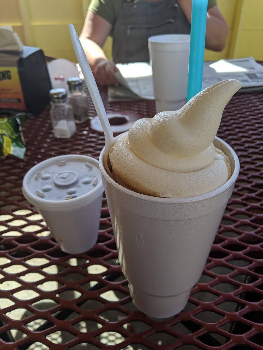 Shoestring | restaurant | 1320 Broadway, Placerville, CA 95667, USA | 5306227125 OR +1 530-622-7125