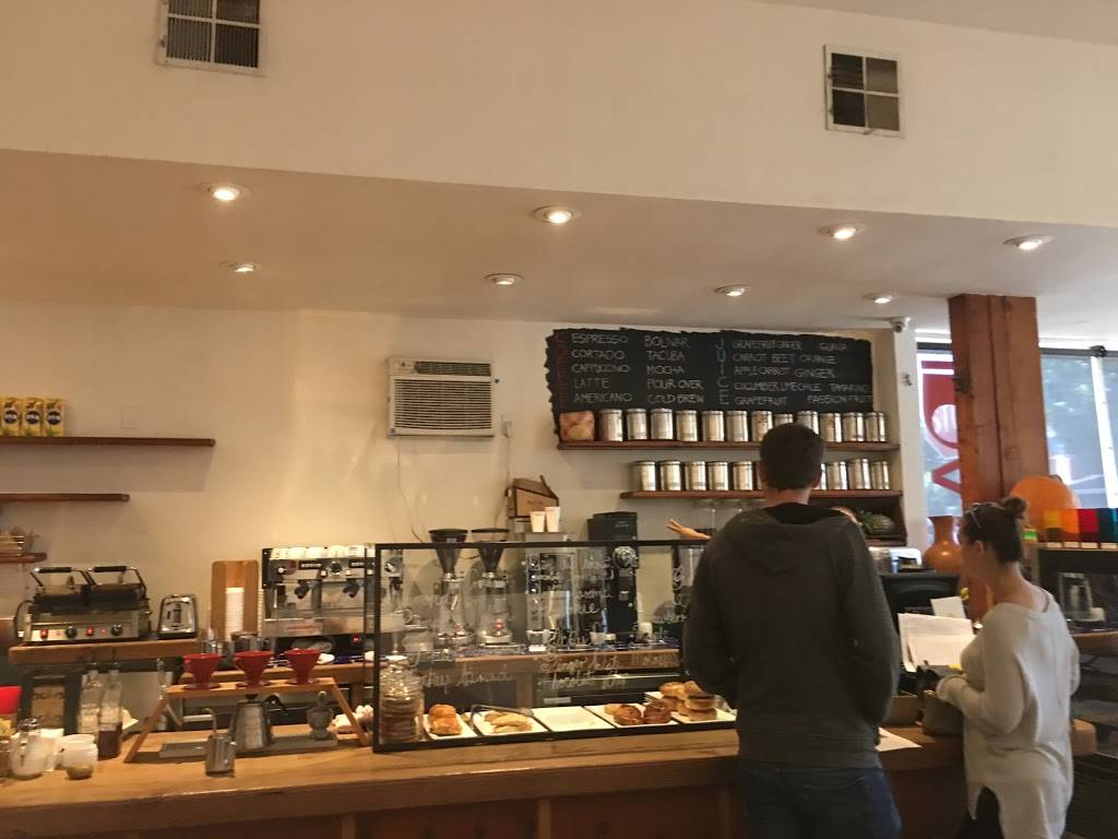 Cafe Bolivar | cafe | 1741 Ocean Park Blvd, Santa Monica, CA 90405, USA | 3105812344 OR +1 310-581-2344