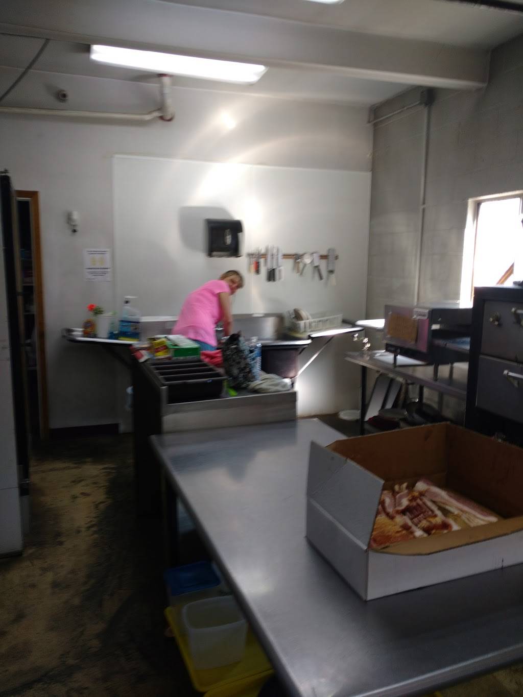 Williamsburg Carry OUT | restaurant | Willow St, Williamsburg, OH 45176, USA | 5137240045 OR +1 513-724-0045