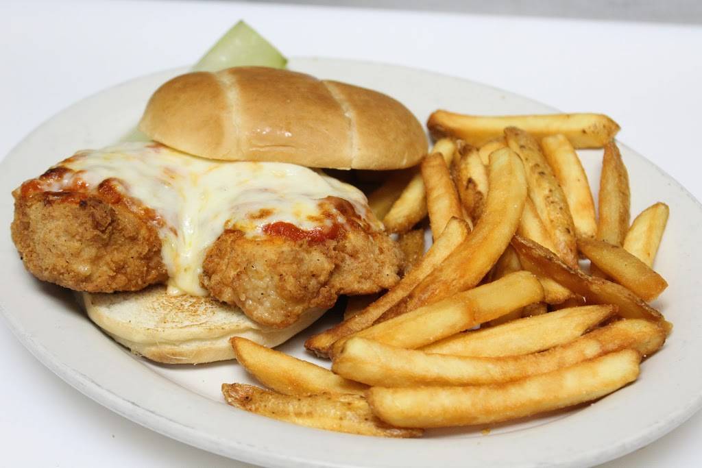 Cousins Pizza Pub | restaurant | 966 W Lake St, Roselle, IL 60172, USA | 6309808181 OR +1 630-980-8181