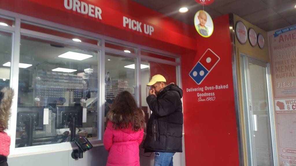 Dominos Pizza | meal delivery | 921 E Tremont Ave Ste A, Bronx, NY 10460, USA | 7185424993 OR +1 718-542-4993