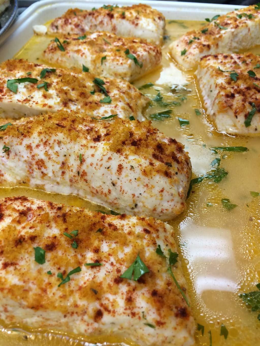 Roslyn Seafood Gourmet | restaurant | 444 Willis Ave, Roslyn Heights, NY 11577, USA | 5164847944 OR +1 516-484-7944