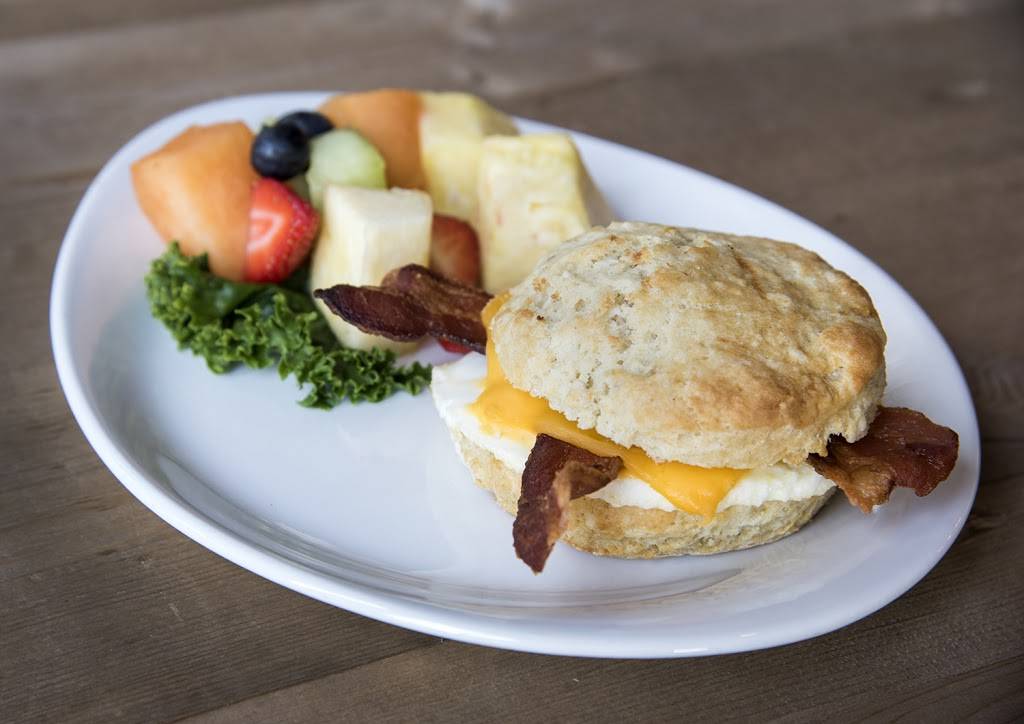 Knoxies Table | restaurant | 180 Pier 1 Rd, Stevensville, MD 21666, USA | 4106045900 OR +1 410-604-5900