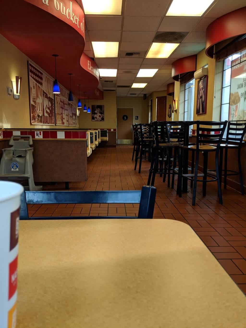 KFC | restaurant | 8810 Madison Ave, Fair Oaks, CA 95628, USA | 9169611246 OR +1 916-961-1246