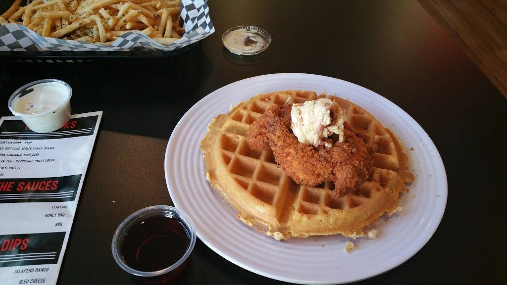 Kikis Chicken Place | restaurant | 5110 Auburn Blvd, Sacramento, CA 95841, USA | 9165500146 OR +1 916-550-0146