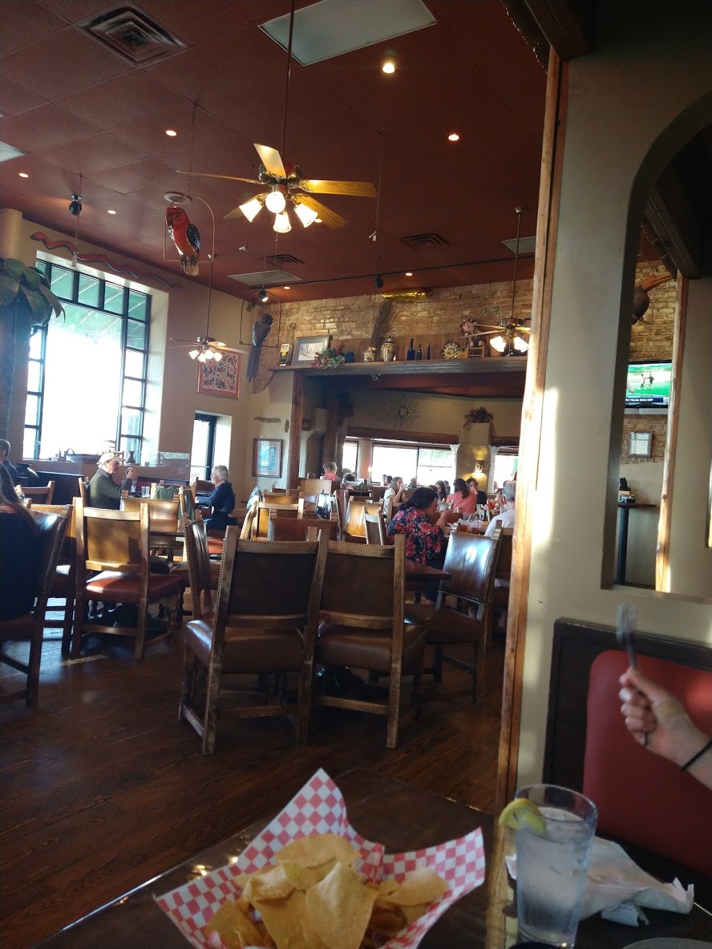 Chimis Mexican Restaurant | restaurant | 1304 E 15th St, Tulsa, OK 74120, USA | 9185874411 OR +1 918-587-4411