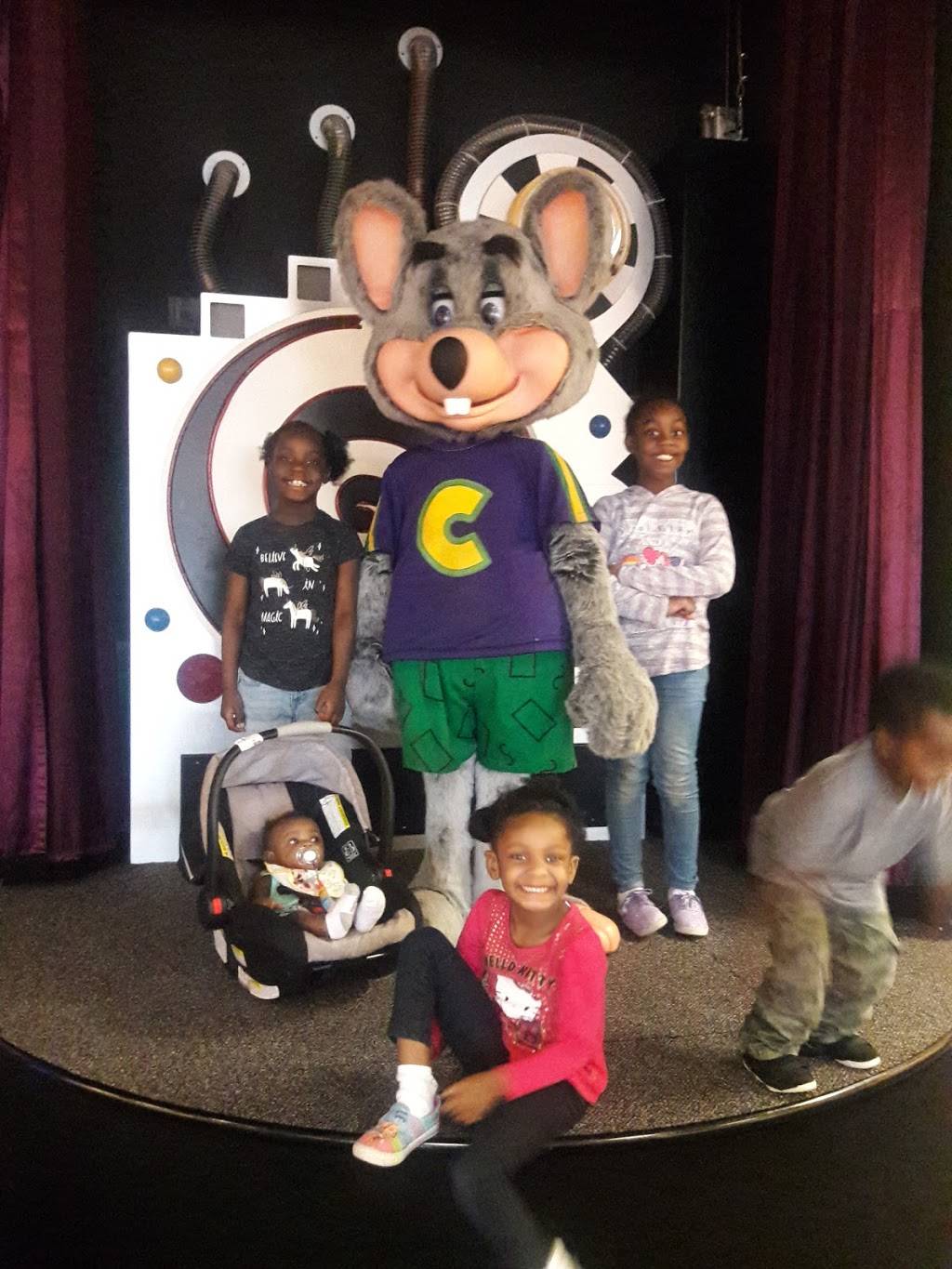 Chuck E. Cheeses | restaurant | 341 N Interstate 35, Denton, TX 76205, USA | 9405916670 OR +1 940-591-6670