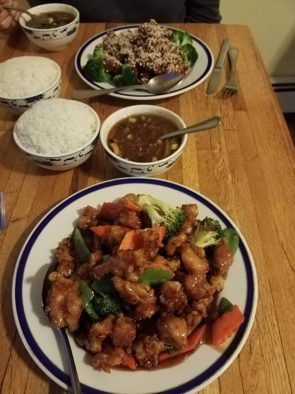 Lis Place | restaurant | 51 West St, Freeport, ME 04032, USA | 2078659299 OR +1 207-865-9299