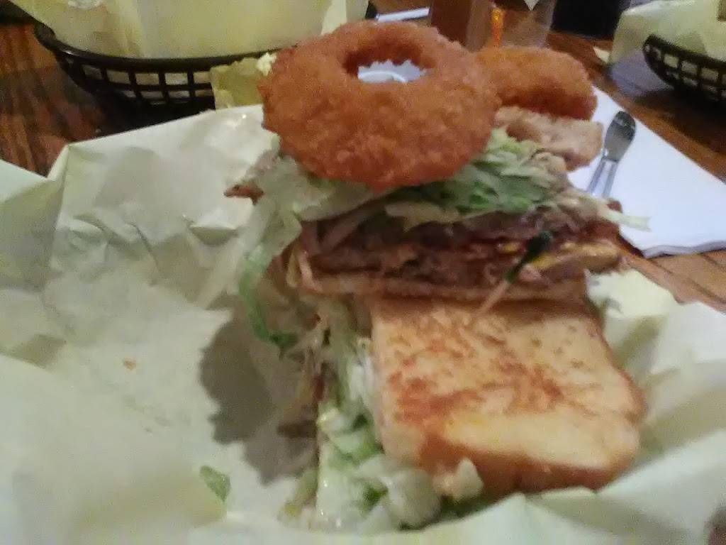 Toms | restaurant | 115 E College Ave #13, Lompoc, CA 93436, USA | 8057369996 OR +1 805-736-9996