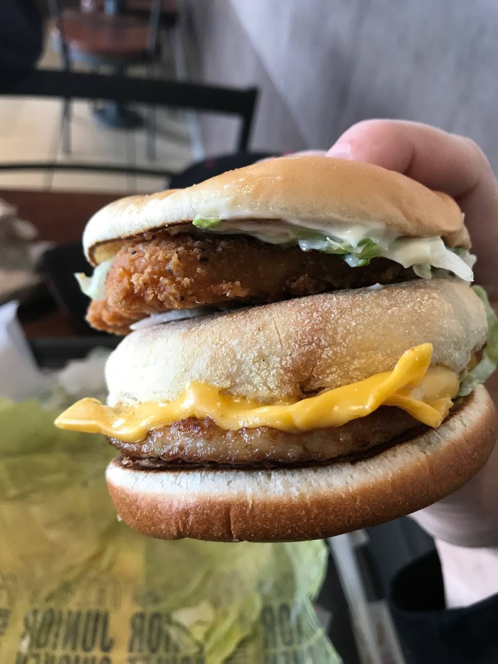 McDonalds | cafe | 7995 Boul Henri-Bourassa E, Montréal, QC H1E 1N9, Canada | 5148816012 OR +1 514-881-6012