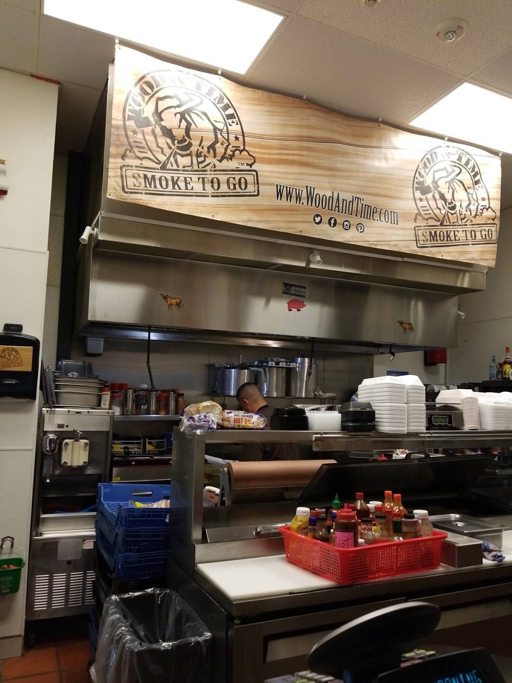 Wood And Time Smokehouse BBQ | restaurant | 400 TX-78, Lavon, TX 75166, USA | 2145851589 OR +1 214-585-1589