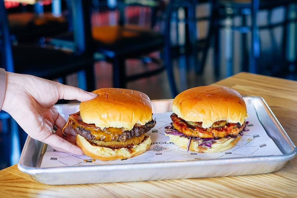BurgerIM | restaurant | 200 Ellington Blvd, Gaithersburg, MD 20878, USA | 3012964752 OR +1 301-296-4752