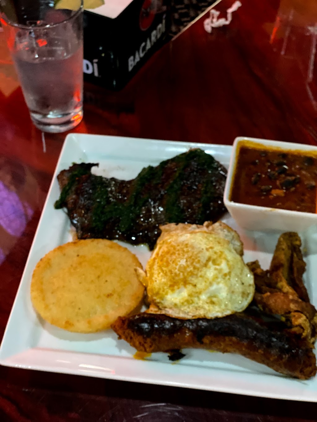 Caliente Latin Kitchen & Rum Bar | restaurant | 5108 W Bluemound Rd, Milwaukee, WI 53208, USA | 4147639447 OR +1 414-763-9447