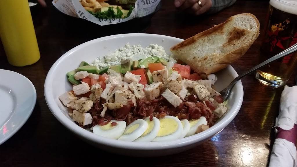 Bakes Pub & Grill | restaurant | 2210 33251, US-45, Grayslake, IL 60030, USA | 8472233430 OR +1 847-223-3430