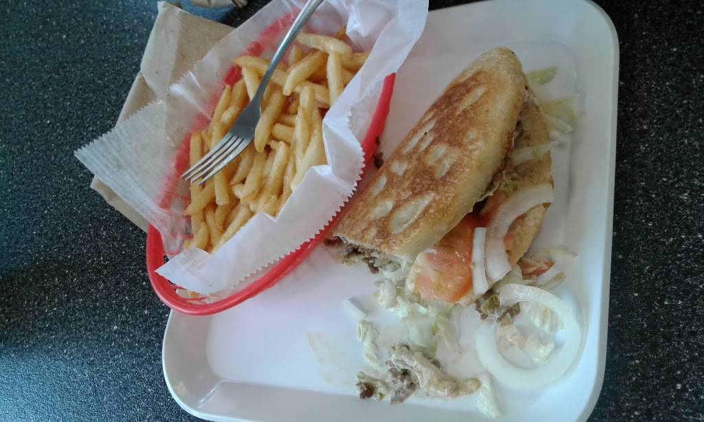 The Italian Taxi | restaurant | 225 N Baltimore Ave, Mt Holly Springs, PA 17065, USA | 7174868513 OR +1 717-486-8513