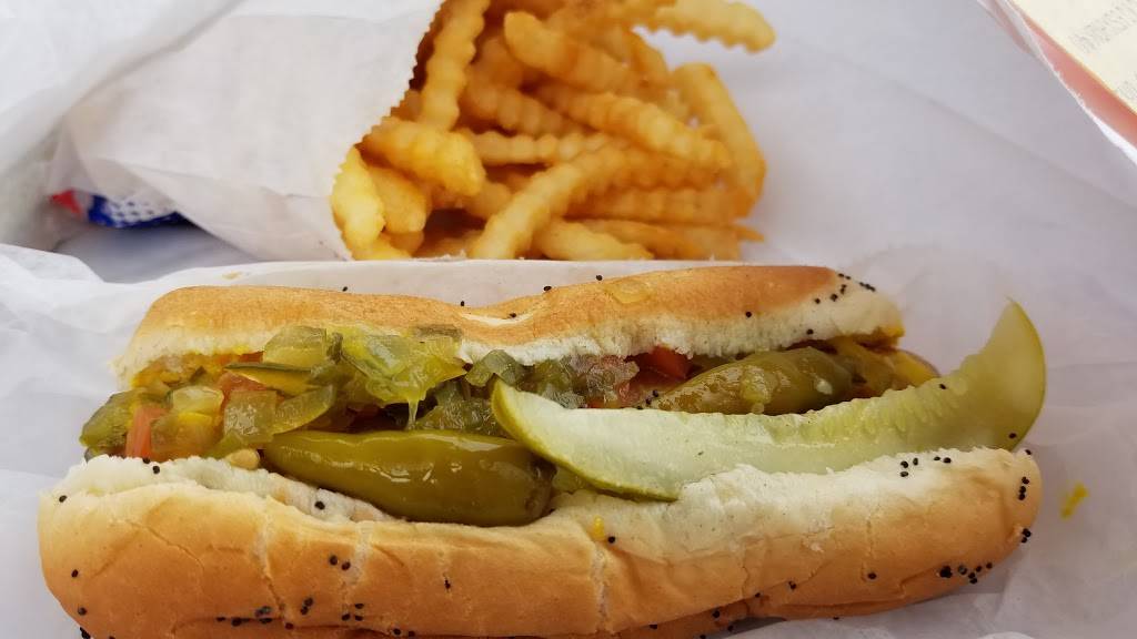 Dips & Dogs | restaurant | 50 South Garfield, Hinsdale, IL 60521, USA | 6308870944 OR +1 630-887-0944