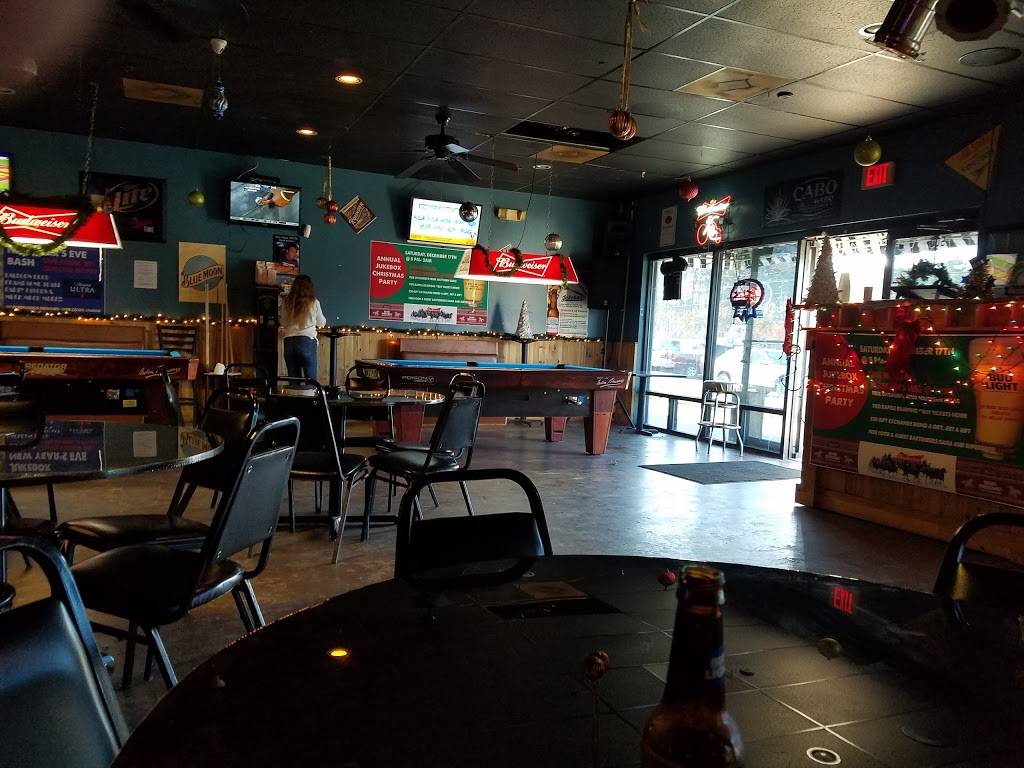 Jukebox Bar & Grill | restaurant | 3741 US-17, Richmond Hill, GA 31324, USA | 9127566997 OR +1 912-756-6997
