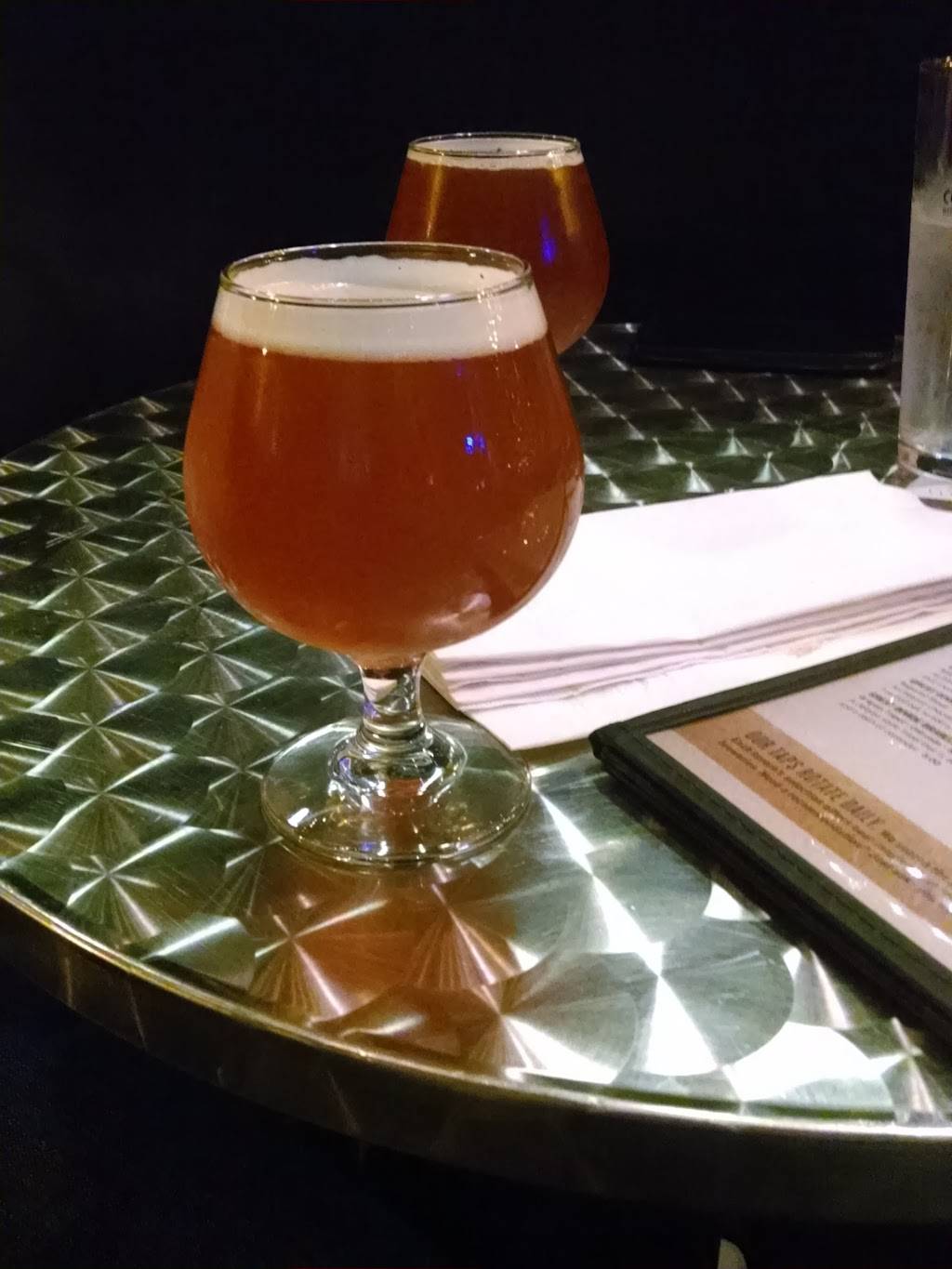 Trenchers Kitchen & Tap | restaurant | 822 N 10th Pl, Renton, WA 98057, USA | 4252550714 OR +1 425-255-0714