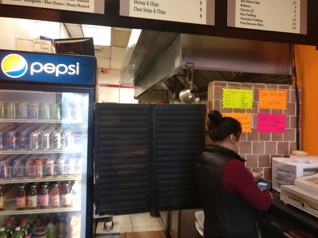 Hells Kitchen | restaurant | 1290 Deer Park Ave, North Babylon, NY 11703, USA | 6315221666 OR +1 631-522-1666