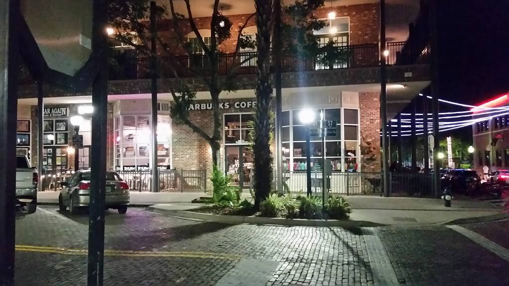 Starbucks | cafe | 201 SE 1 St Suite 107/108, Gainesville, FL 32601, USA | 3523748227 OR +1 352-374-8227