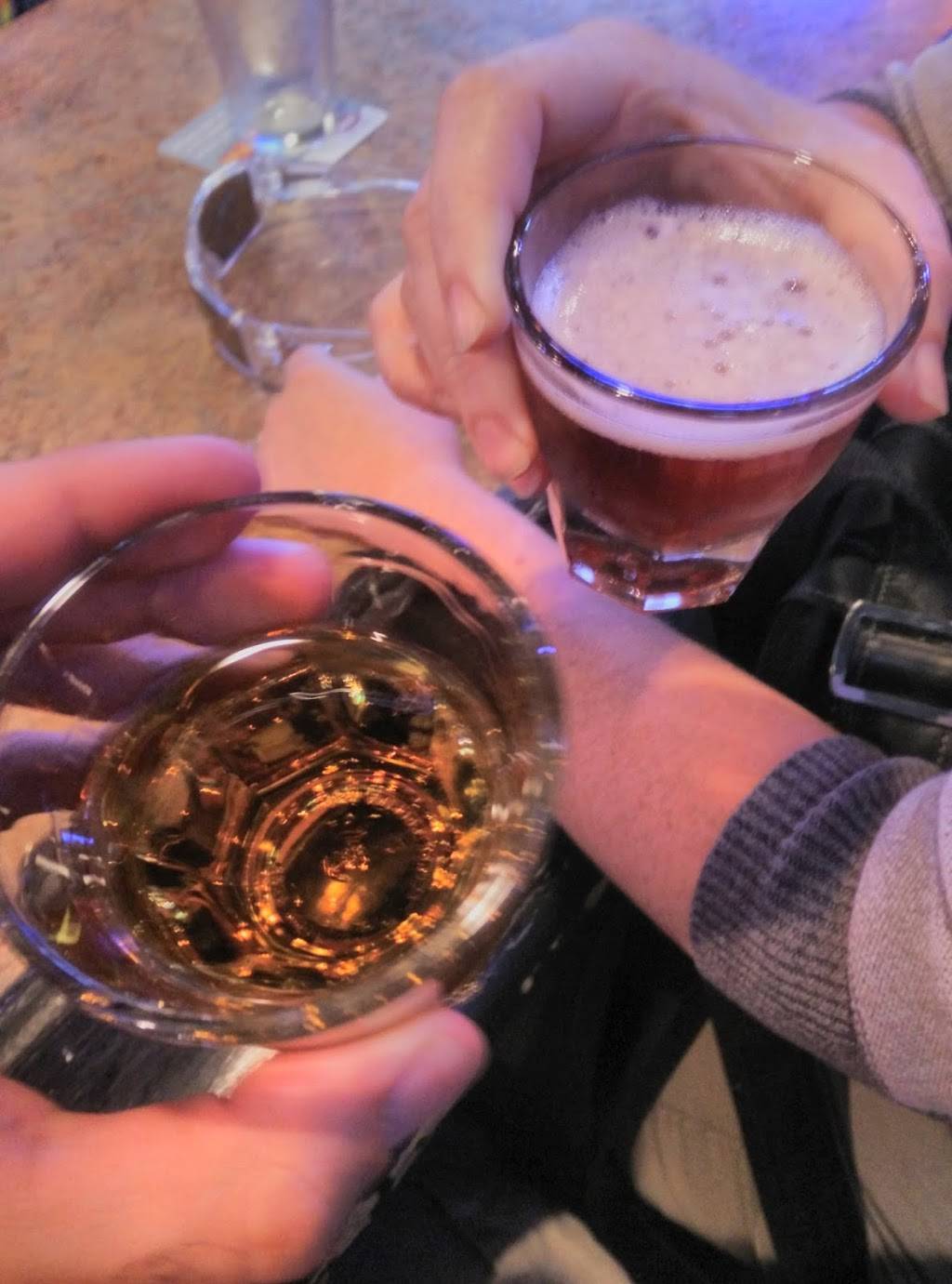 C.J. OMalleys Irish Pub | restaurant | 682 Corylus Dr SW, Pataskala, OH 43062, USA | 7409642111 OR +1 740-964-2111