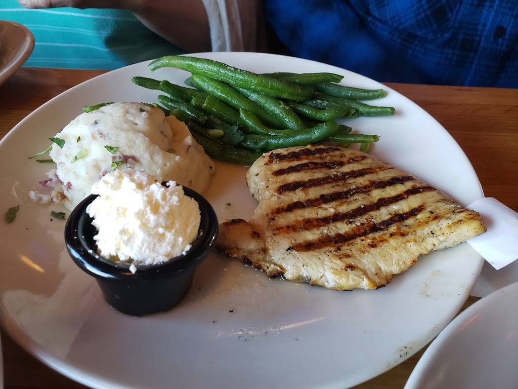 Applebees Grill + Bar | restaurant | 8292 S University Blvd, Centennial, CO 80122, USA | 3037703383 OR +1 303-770-3383