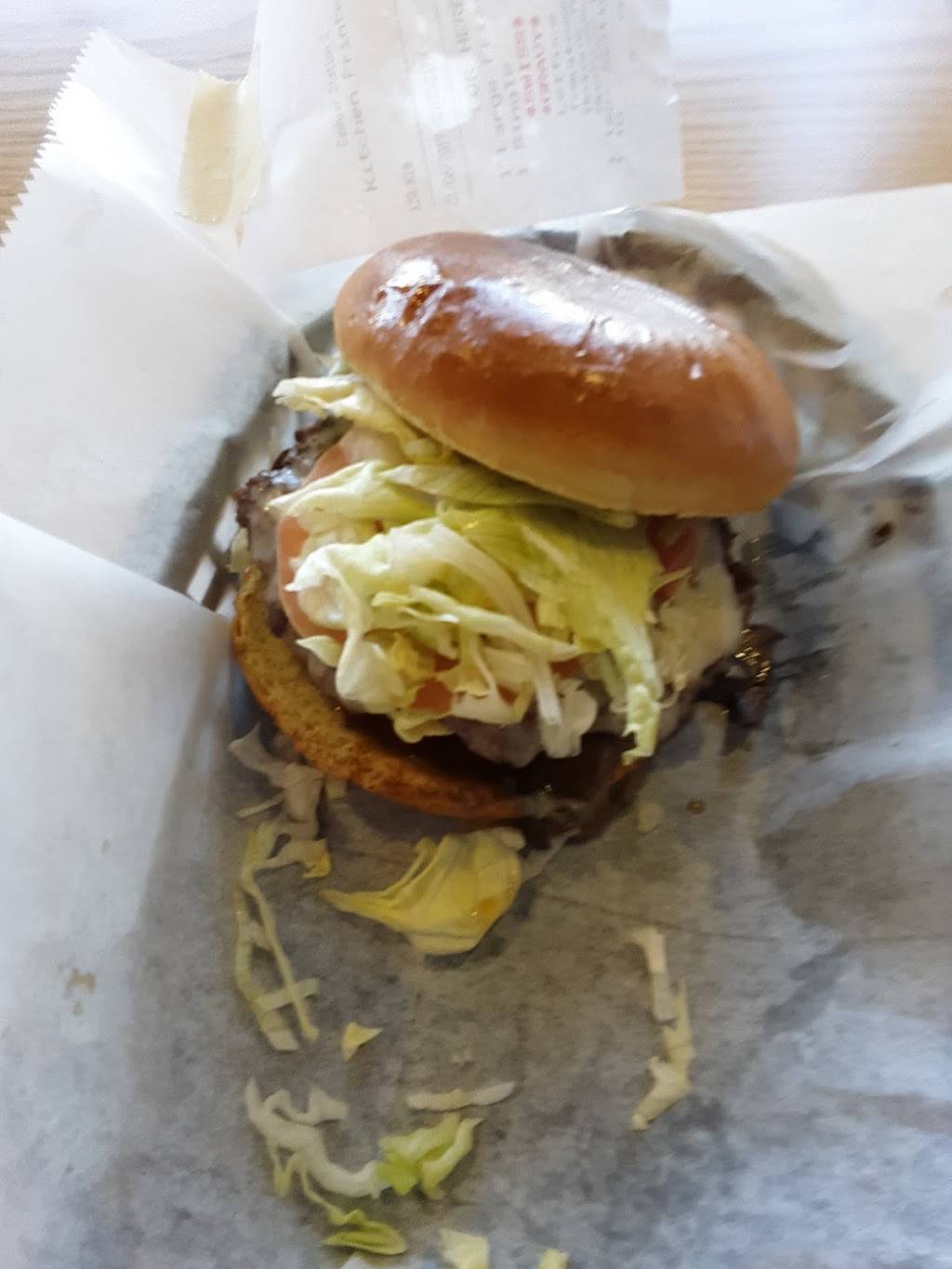 Boardwalk Fries & Burgers | restaurant | 3611 Washington Blvd #104, Halethorpe, MD 21227, USA | 4102420040 OR +1 410-242-0040