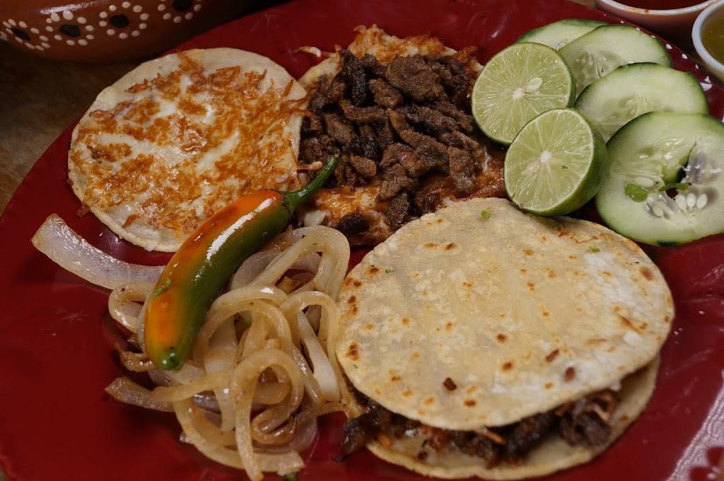 Tacos El Caporal | restaurant | 2875 Ventura Blvd, Oxnard, CA 93036, USA | 8058227664 OR +1 805-822-7664
