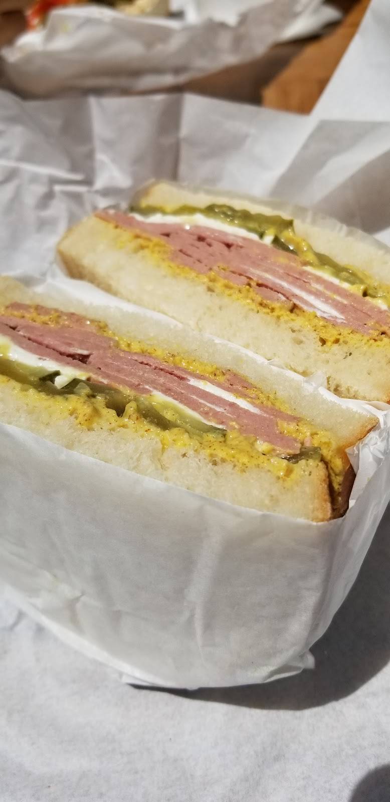 Billys Meats, Seafood & Deli | restaurant | 111 Avenida Del Mar, San Clemente, CA 92672, USA | 9494985924 OR +1 949-498-5924