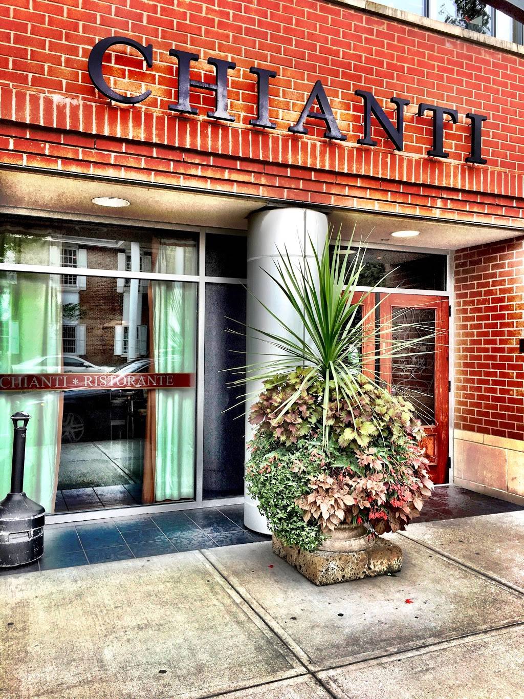 Chianti Il Ristorante | restaurant | 18 Division St, Saratoga Springs, NY 12866, USA | 5185800025 OR +1 518-580-0025