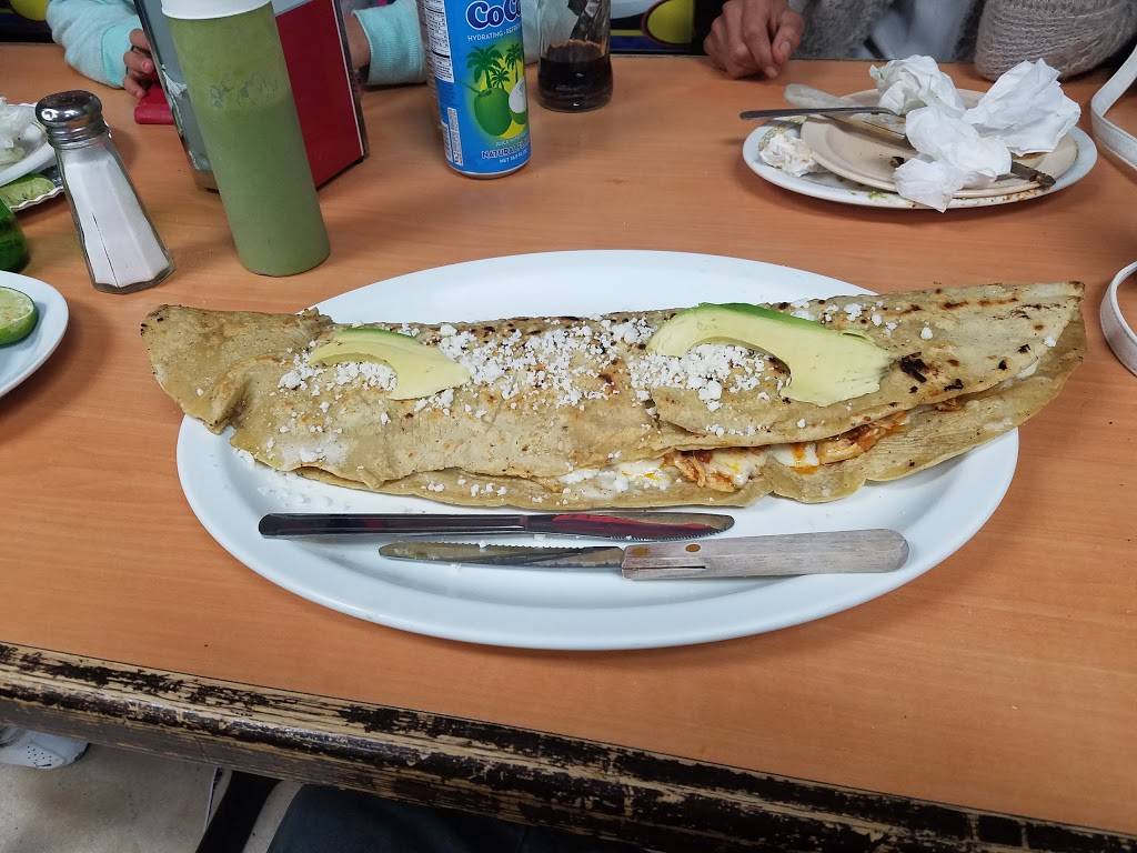 Cemitero Poblano | restaurant | 510 S Lorena St, Los Angeles, CA 90063, USA | 3232642973 OR +1 323-264-2973