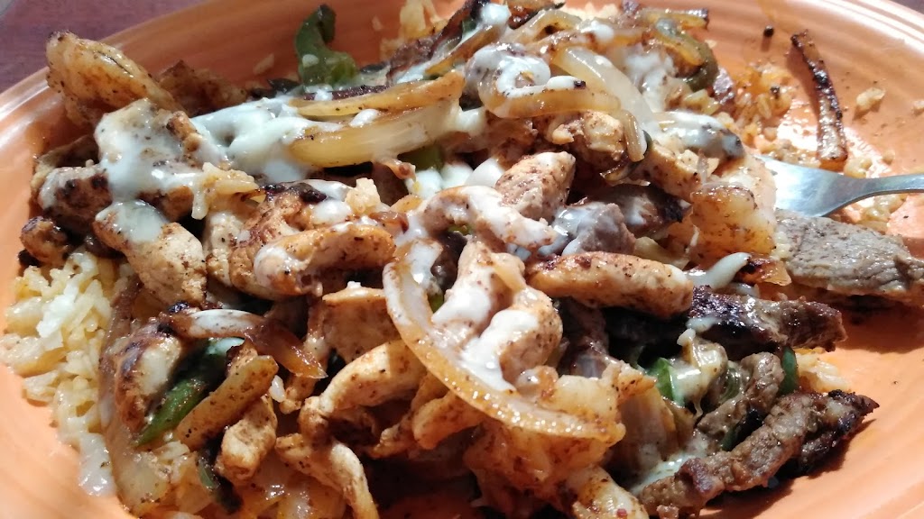 Los Portales | Mexican Restaurant | restaurant | 2071 N Mall Dr, Alexandria, LA 71301, USA | 3184435556 OR +1 318-443-5556