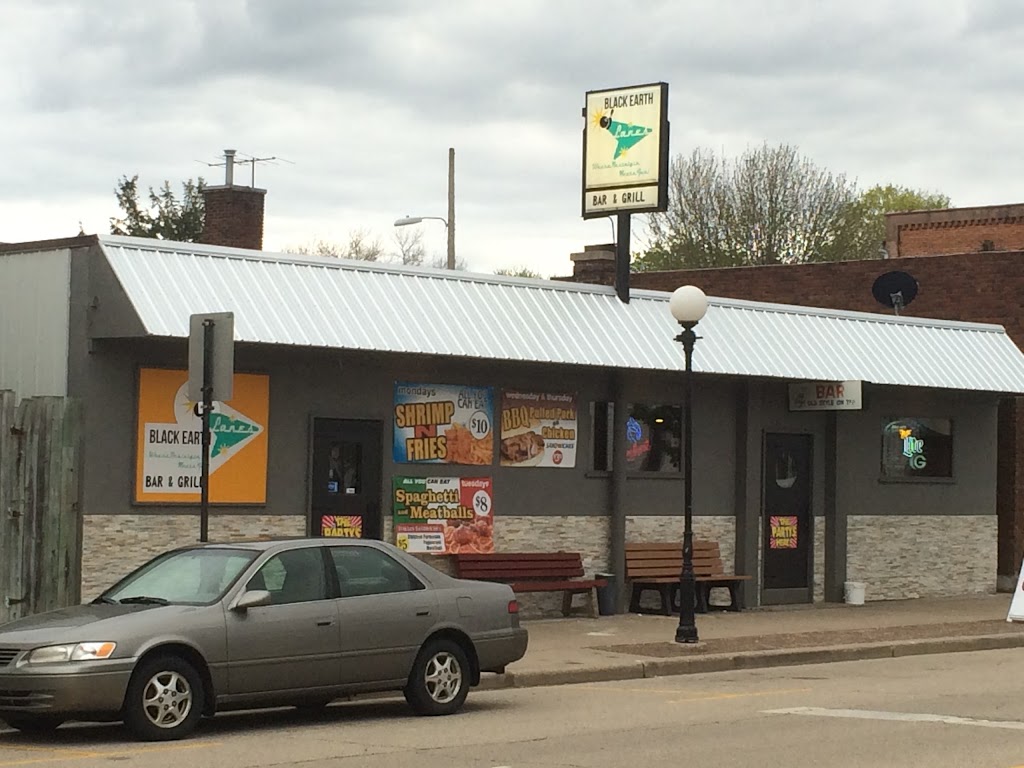 Black Earth Lanes | restaurant | 1031 Mills St, Black Earth, WI 53515, USA | 6087672382 OR +1 608-767-2382