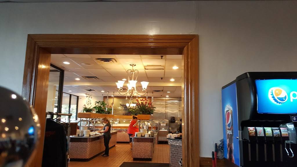 Great Wall Chinese Buffet | restaurant | 1811 N Greensburg Crossing, Greensburg, IN 47240, USA | 8126633037 OR +1 812-663-3037