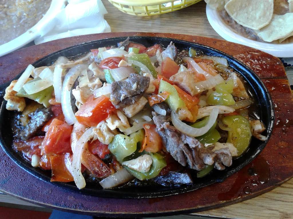 El Torito Nuevo | restaurant | 1175 N Tustin St, Orange, CA 92867, USA | 7145321673 OR +1 714-532-1673