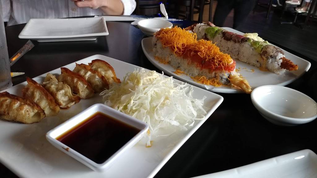 Tsunami restaurant | restaurant | 106 E North St, Greenville, SC 29601, USA | 8644671055 OR +1 864-467-1055