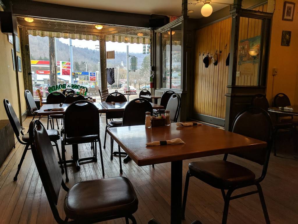 Cross Roads Cafe & Coffee Bar | restaurant | 80 Main St, Delhi, NY 13753, USA | 6077467007 OR +1 607-746-7007
