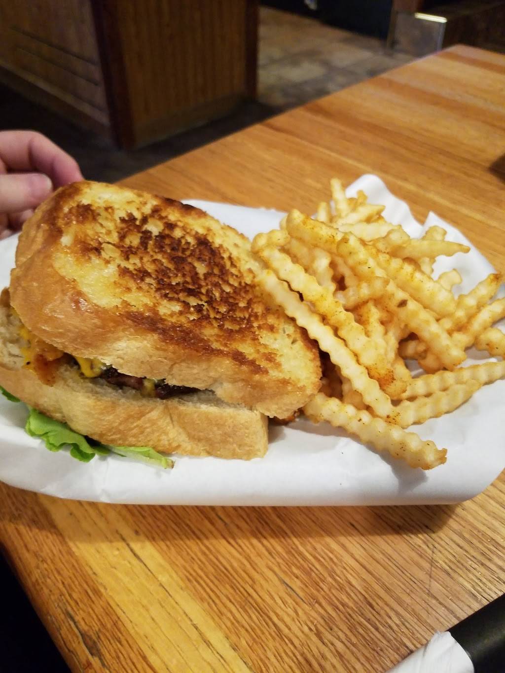 The Plus | restaurant | 208 S Barstow St, Eau Claire, WI 54701, USA | 7158328844 OR +1 715-832-8844