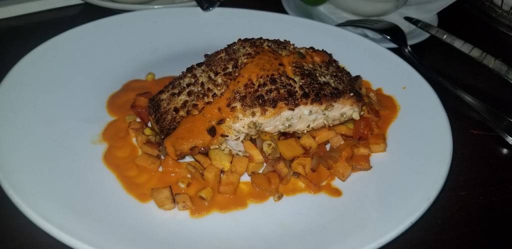 Alto Plaza Restaurant | restaurant | 5800 Old Centreville Rd, Centreville, VA 20121, USA | 7032668811 OR +1 703-266-8811