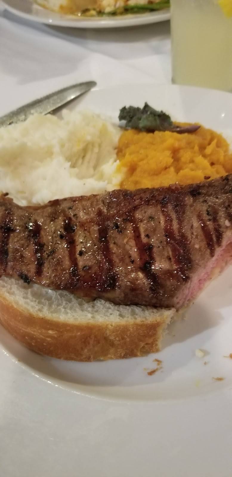 Dinos Restaurant | restaurant | 13 Lord St, Worcester, MA 01604, USA | 5087539978 OR +1 508-753-9978