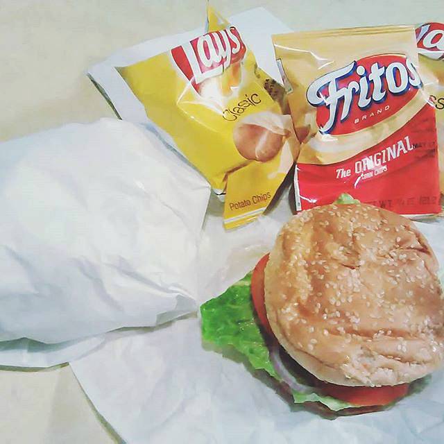 Oasis Bar & Grill | restaurant | 1007 W 1st St, Chico, CA 95928, USA | 5303434305 OR +1 530-343-4305