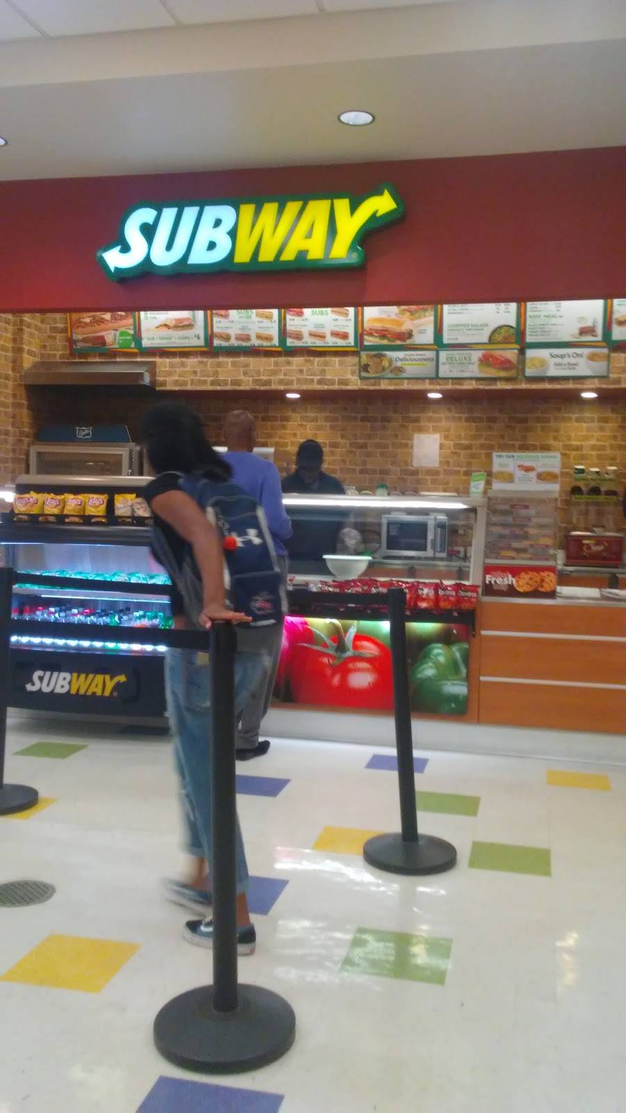 Subway Restaurants | restaurant | 4001 W Tampa Bay Blvd, Tampa, FL 33614, USA | 8132537225 OR +1 813-253-7225