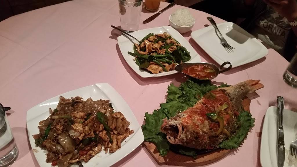 Lemon Leaf | restaurant | 197 Mineola Blvd, Mineola, NY 11501, USA | 5168771899 OR +1 516-877-1899