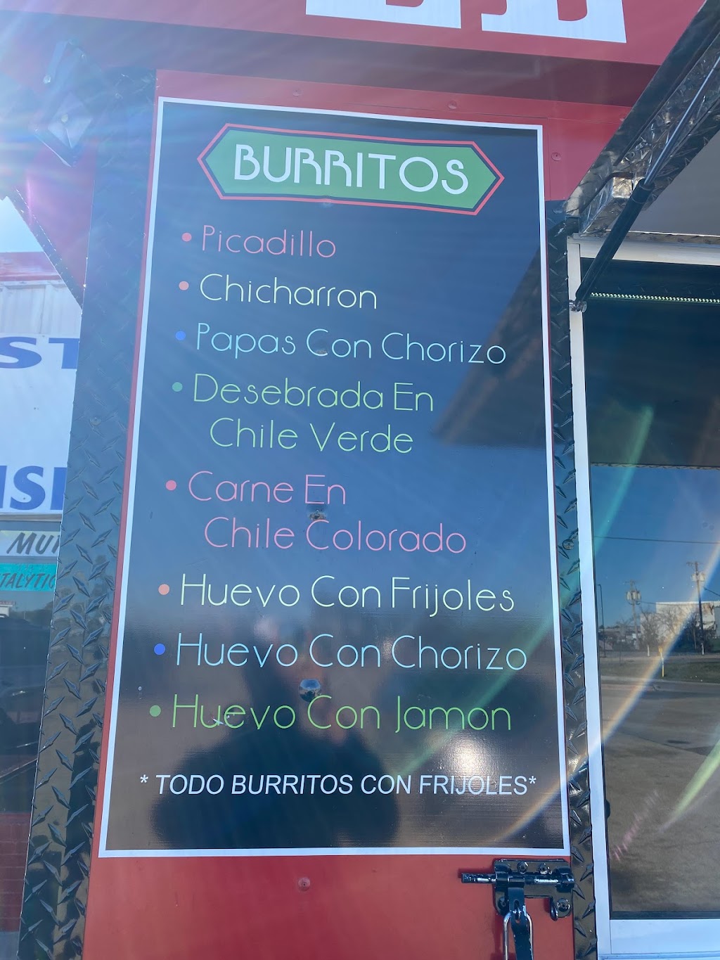 El Paso Tacos & Burritos | restaurant | 1025 Lavon Dr, Garland, TX 75040, USA | 4694122006 OR +1 469-412-2006